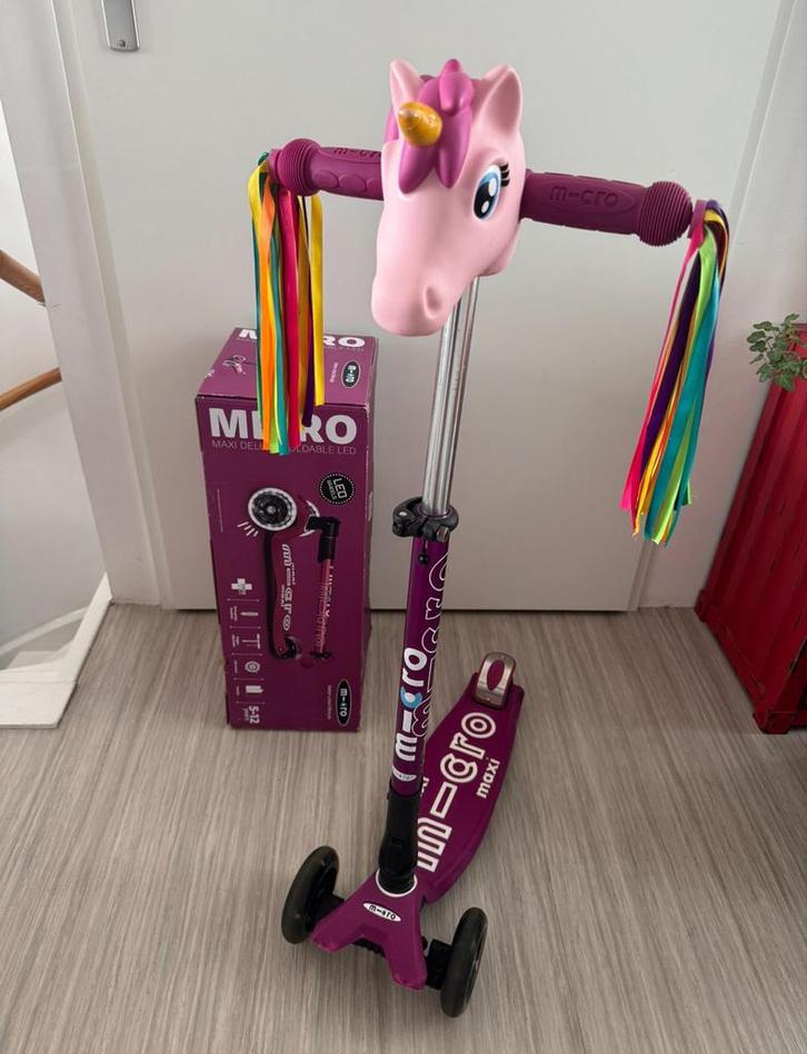 Micro Maxi Deluxe LED step roze, Fietsen en Brommers, Steps, Zo goed als nieuw, Gewone step, Ophalen of Verzenden