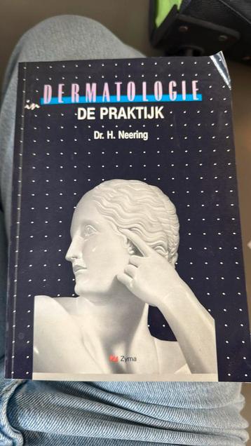 Dermatologie De praktijk beschikbaar voor biedingen