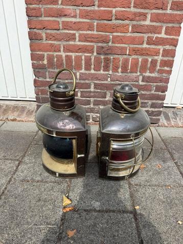 2x Antieke olielampen beschikbaar voor biedingen