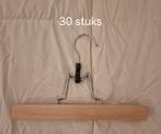 33 Broekhangers - Houten Kledinghangers met Klemmen, Kleding | Dames, Kledinghangers, Ophalen of Verzenden, Zo goed als nieuw