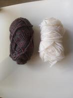 2 bollen wol wit/donkergrijs gemeleerd, Ophalen of Verzenden, Nieuw, Breien of Haken, Wol of Garen