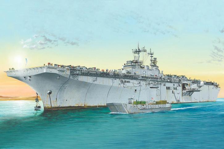 TOPKIT! Trumpeter 1:700 USS Kearsarge LHD-3, Hobby en Vrije tijd, Modelbouw | Boten en Schepen, Nieuw, 1:200 of kleiner, Overige merken