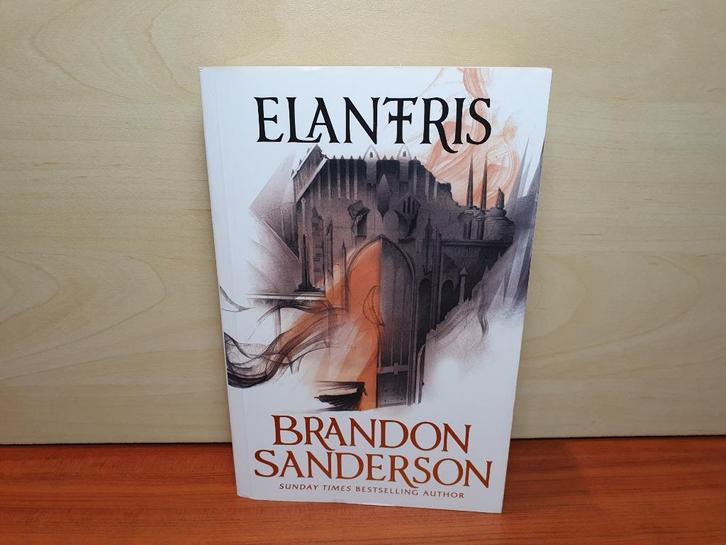 Elantris - Brandon Sanderson, Boeken, Fantasy, Gelezen, Ophalen of Verzenden
