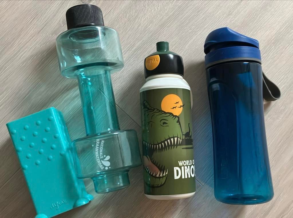 ACTIE Verzameling bidon waterfles difrax pakjeshouder fles, Ophalen of Verzenden, Gebruikt