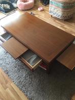 Robuuste mahonie/noten salontafel met lades., Ophalen, 100 tot 150 cm, 50 tot 100 cm, Zo goed als nieuw