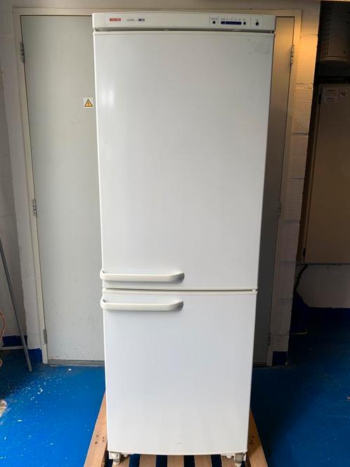 Bosch Koel-vriescombinatie KGV31420/01, Witgoed en Apparatuur, Koelkasten en IJskasten, Gebruikt, Met aparte vriezer, 200 liter of meer