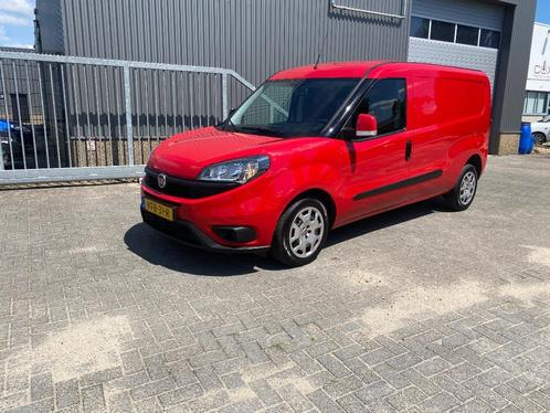 Fiat Doblo Cargo GB 1.6 MJ 120pk ECO JET L2h1 2020 Rood, Auto's, Bestelauto's, Bedrijf, Airbags, Airconditioning, Centrale vergrendeling