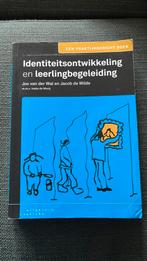 Identiteitsontwikkeling en leerlingbegeleiding, Boeken, Jos van der Wal; Jacob de Wilde; Ineke de Mooij, Gelezen, Ophalen of Verzenden