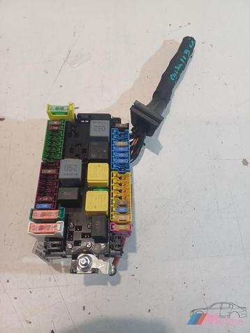 vito 119cdi zekeringskast artikel nr A2469067100 beschikbaar voor biedingen