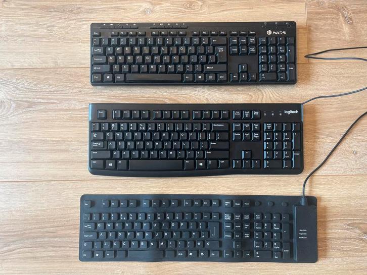 Te koop: 3 goede toetsenborden, Computers en Software, Toetsenborden, Zo goed als nieuw, Opvouwbaar, Ophalen of Verzenden