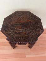 Antieke Bijzettafel met Houtsnijwerk Vis Motief, Ophalen