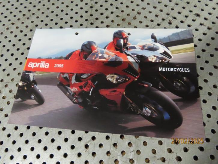 Aprilia 2005 modellen kleurenfolder Reclame o.a. RSV - Tuono, Boeken, Motoren, Gelezen, Merk of Model, Ophalen of Verzenden