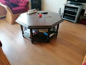 Salontafel met 2 uitschuifbare zijtafeltjes  beschikbaar voor biedingen