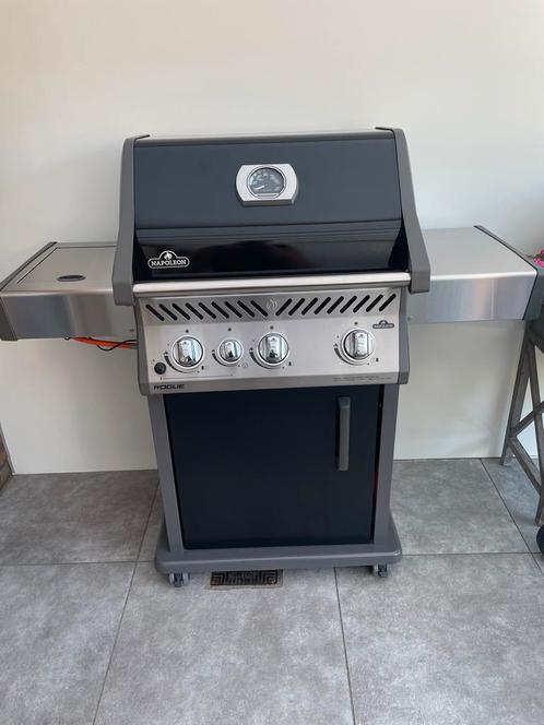 Napoleon Rogue 425 Gasbarbecue, Tuin en Terras, Gasbarbecues, Zo goed als nieuw, Ophalen
