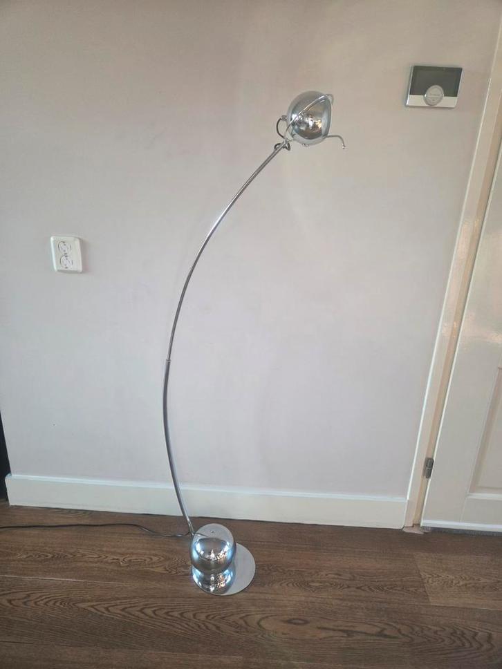 Design Booglamp / Searchlight - Stijlvol en Functioneel, Huis en Inrichting, Lampen | Vloerlampen, Zo goed als nieuw, 100 tot 150 cm