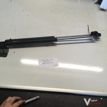 Suzuki Alto 3drs Wagennr 1600099 Gasveren set achterklep beschikbaar voor biedingen