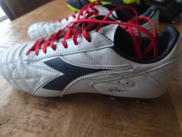 Leren voetbalschoenen - Zo goed als nieuw! beschikbaar voor biedingen