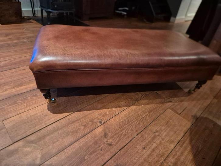 Exclusieve Bendic Rundleren Hocker op Wieltjes, Huis en Inrichting, Banken | Voetenbanken en Poefen, Zo goed als nieuw, 50 tot 75 cm