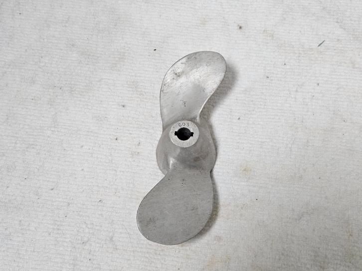 NOS Yamaha oldtimer buitenboordmotor propeller / schroef 603, Watersport en Boten, Accessoires en Onderhoud, Nieuw, Motor en Techniek