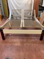 Te koop Senioren bed 160x200 48 cm hoog  wenge met wit, Ophalen of Verzenden
