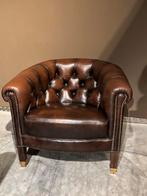 Chesterfield Tub Fauteuil - Antiek Bruin Leer, Gebruikt, Engels chique, 75 tot 100 cm, Chesterfield
