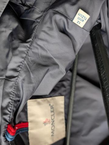 Moncler zomerjas, maat 12 (152) beschikbaar voor biedingen