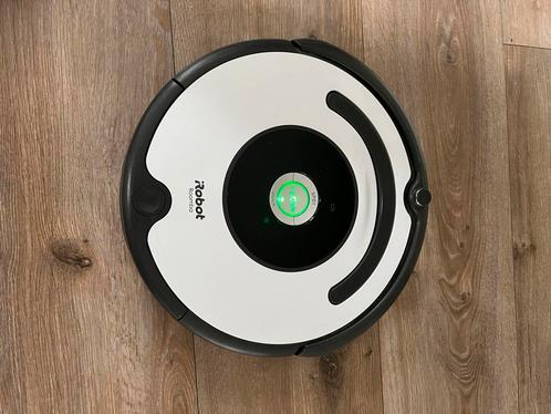 Roomba iRobot 675, Witgoed en Apparatuur, Stofzuigers, Gebruikt, Robotstofzuiger, Minder dan 1200 watt, Ophalen of Verzenden