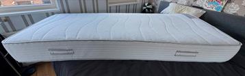 Bedbodem+Matras 220x90 - Ergo Deluxe - 3 jaar oud beschikbaar voor biedingen