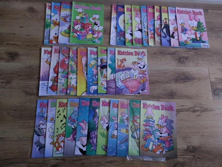 KATRIEN DUCK - 2017-2018-2019-2020 - 35 STUKS, Boeken, Stripboeken, Zo goed als nieuw, Meerdere stripboeken, Verzenden