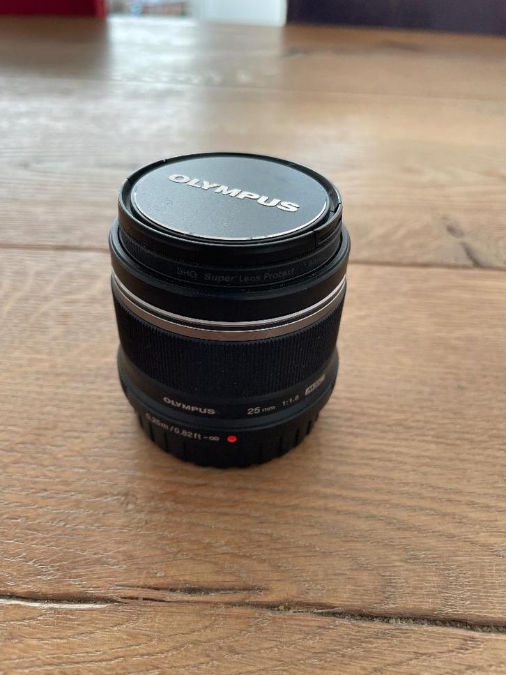 MFT Olympus M.Zuiko 25mm f/1.8 lens, Audio, Tv en Foto, Fotografie | Lenzen en Objectieven, Zo goed als nieuw, Standaardlens, Ophalen of Verzenden