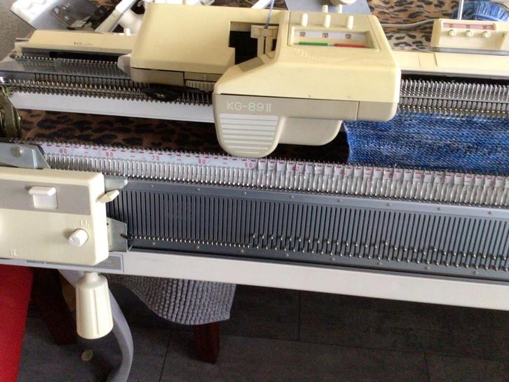 Brother KG-89-II G Slede / Slak met ponskaarten, Hobby en Vrije tijd, Breien en Haken, Gebruikt, Overige typen, Ophalen