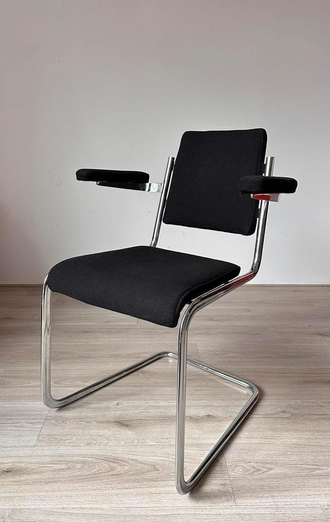 4 Tecta Jean Prouve design eetkamerstoelen, Huis en Inrichting, Stoelen, Gebruikt, Stof, Zwart, Ophalen