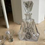 Gegraveerde karaf met glaasjes, Ophalen