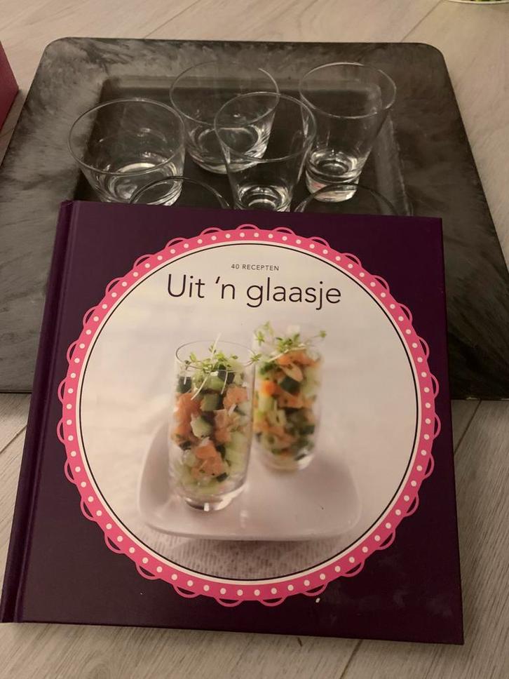 Amuse glaasjes met receptenboek, Boeken, Kookboeken, Zo goed als nieuw, Voorgerechten en Soepen, Ophalen of Verzenden