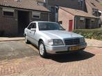 Mercedes-Benz C-Klasse 1.8 I C180 Sedan 1993 Grijs, Auto's, Mercedes-Benz, 4 cilinders, 1799 cc, 122 pk, Overige kleuren