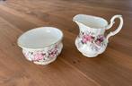 Royal Albert roomkannetje & suikerbakje Lavender Rose, Ophalen of Verzenden, Zo goed als nieuw, Porselein, Kop en/of schotel