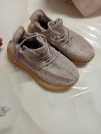 Meisjes adidas boost maat 30.alleen ophalen, Ophalen of Verzenden, Zo goed als nieuw