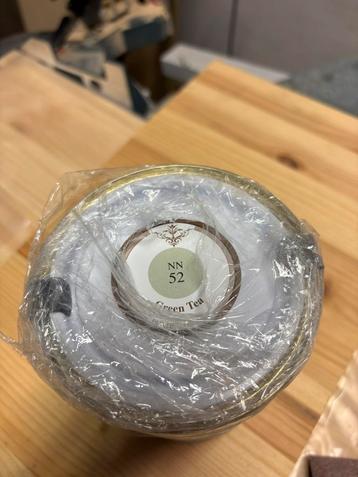 Painting the past Green Tea Eggshell ca.1,5L beschikbaar voor biedingen