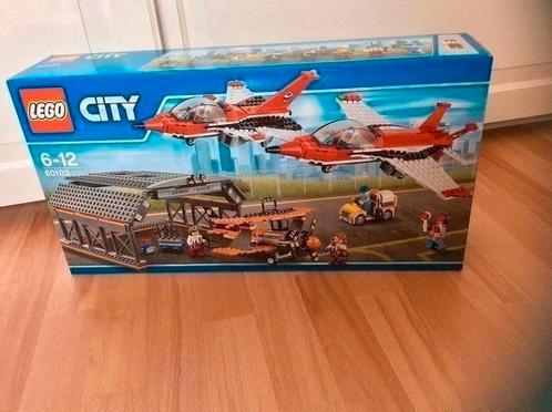 LEGO City Vliegveld Luchtvaartshow - 60103, Kinderen en Baby's, Speelgoed | Duplo en Lego, Nieuw, Lego, Complete set, Ophalen of Verzenden