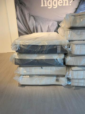 Auping matrassen Inizio Adagio Cresto Maestro Vivo tot -60% beschikbaar voor biedingen