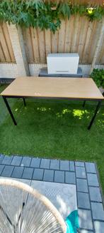 Grenen bureau met stalen frame - 160x80x75, Huis en Inrichting, Bureaus, Ophalen, Gebruikt, Bureau