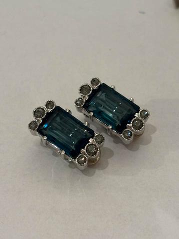 Astrelle barok style clips met blauw Swarovski beschikbaar voor biedingen