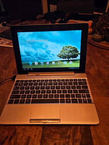 Asus Transformer Pad TF300T - Tablet met Toetsenbord beschikbaar voor biedingen