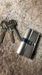 Nieuwe BUVA deursloten met 3 sleutels, Ophalen of Verzenden, Nieuw, IJzer, Slot