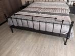 Metalen (Hemel)bed 180x210 + Nachtkastjes, Huis en Inrichting, Ophalen, Gebruikt, Bruin, 210 cm