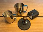 Diverse Barista benodigdheden melkkan, tamper, tampstation, Ophalen, Gebruikt