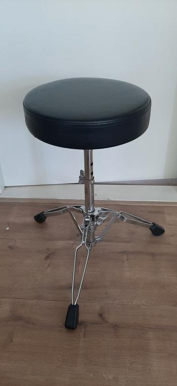 Adama Drumkruk. Hoogte verstelbaar en 360 graden draaibaar beschikbaar voor biedingen