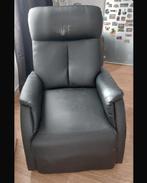 Elektrische Sta Op Stoel - Beschadigde Hoofdsteun, Huis en Inrichting, Fauteuils, Ophalen, Gebruikt, 50 tot 75 cm, Leer