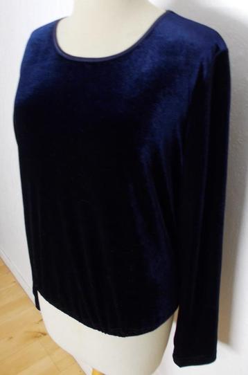 Mooie blauwe fluweel look stretch top van Laura Ashley! L beschikbaar voor biedingen