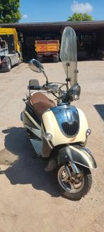 Scooter tekoop op kenteken!, Fietsen en Brommers, Scooters | Piaggio, Ophalen